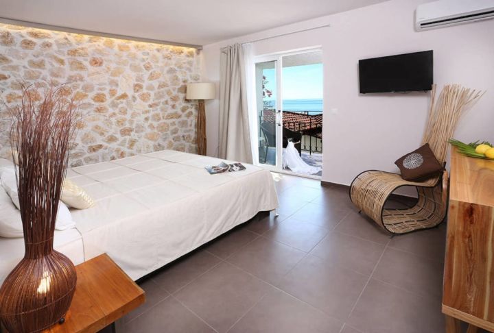 Stunning spring Corfu week for an unbelievable price 💕 🇬🇷