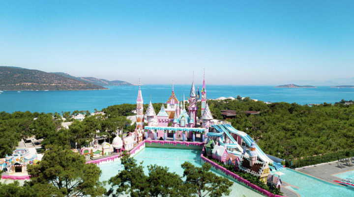 5⭐ all-inclusive + theme-park family holiday ️✨