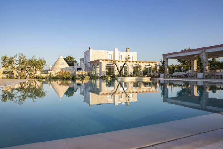 Hotel en Puglia, Italia: oferta exclusiva en trulli UNESCO