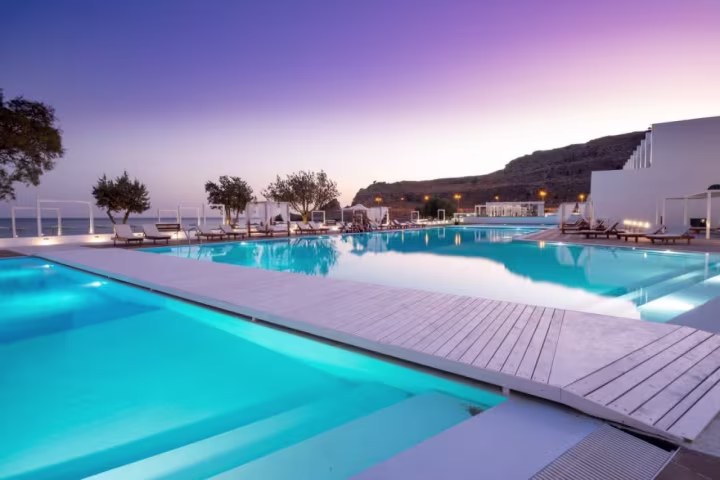 Rhodes 🇬🇷 4⭐️ all-inclusive June holiday with ✈️