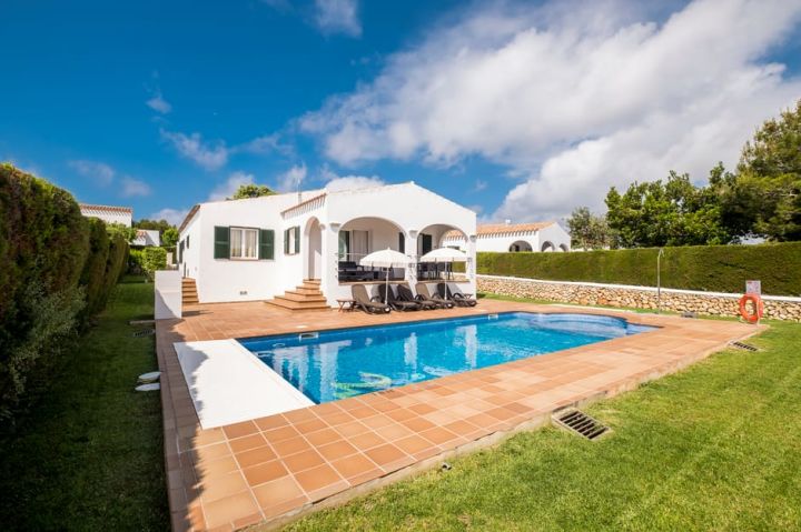Villa en Menorca para grupos con piscina privada