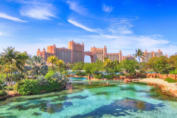 Resort de Lujo en Bahamas Inspirado en la Atlántida